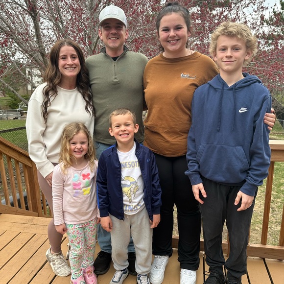 Meet your Posher, Samantha - Picture 3 of 3